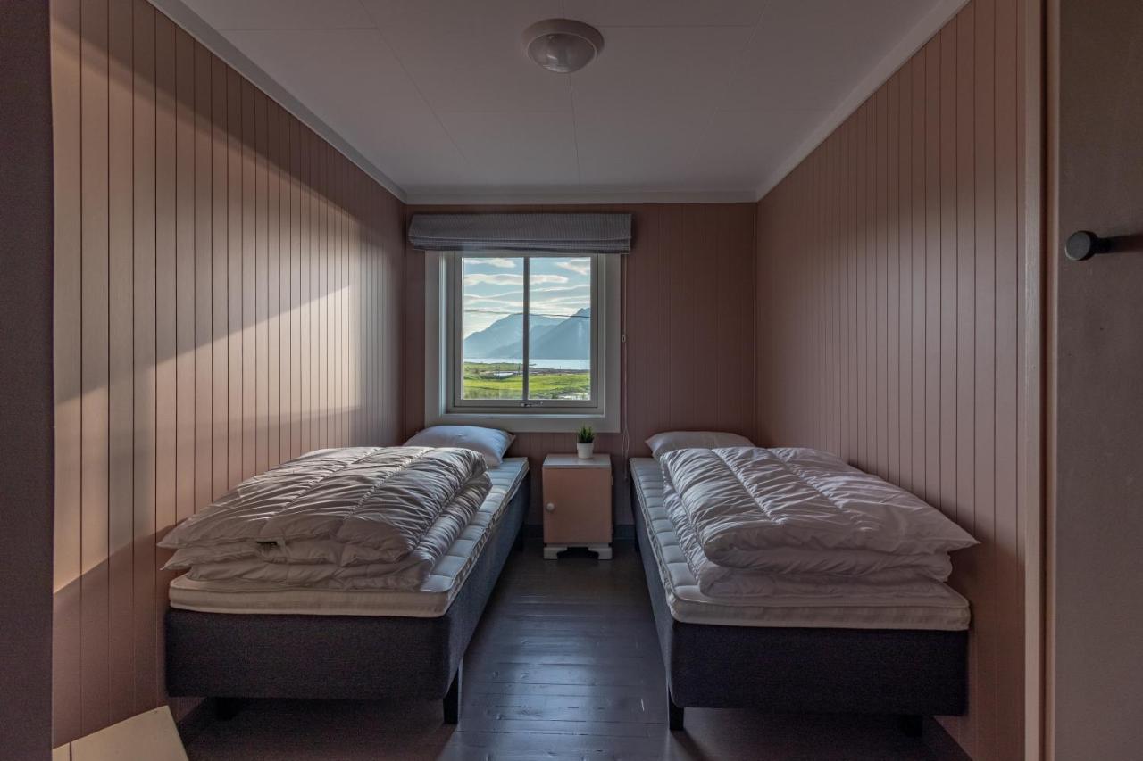 Pederstua, A Classic Fisherman'S Farm House In The Middle Of Lofoten Storeidet エクステリア 写真